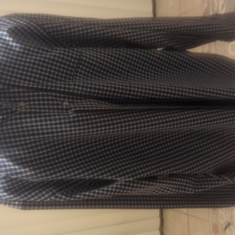 Men's long sleeve dress shirt